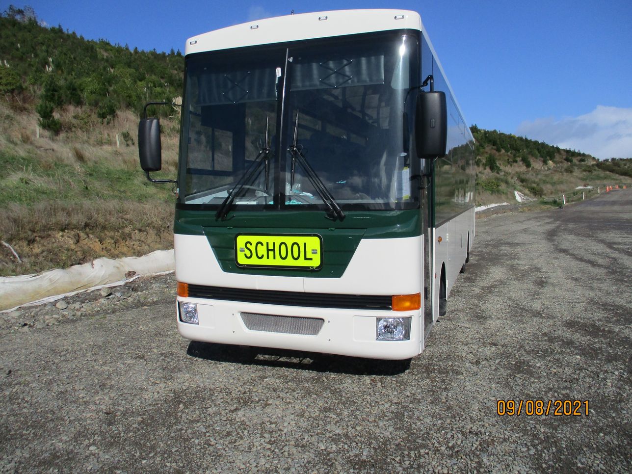 3903-Pickering-Bus_Outside-Left-Front_CoachworkCentral.co.nz